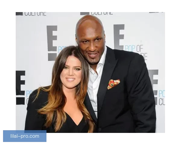 TT亲自回应卡戴珊魔咒质疑坦言不后悔与科勒恋情并与三位孩子母亲保持友好关系